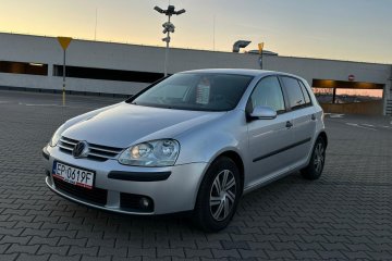 Vw golf 5 1,6 mpi srebny